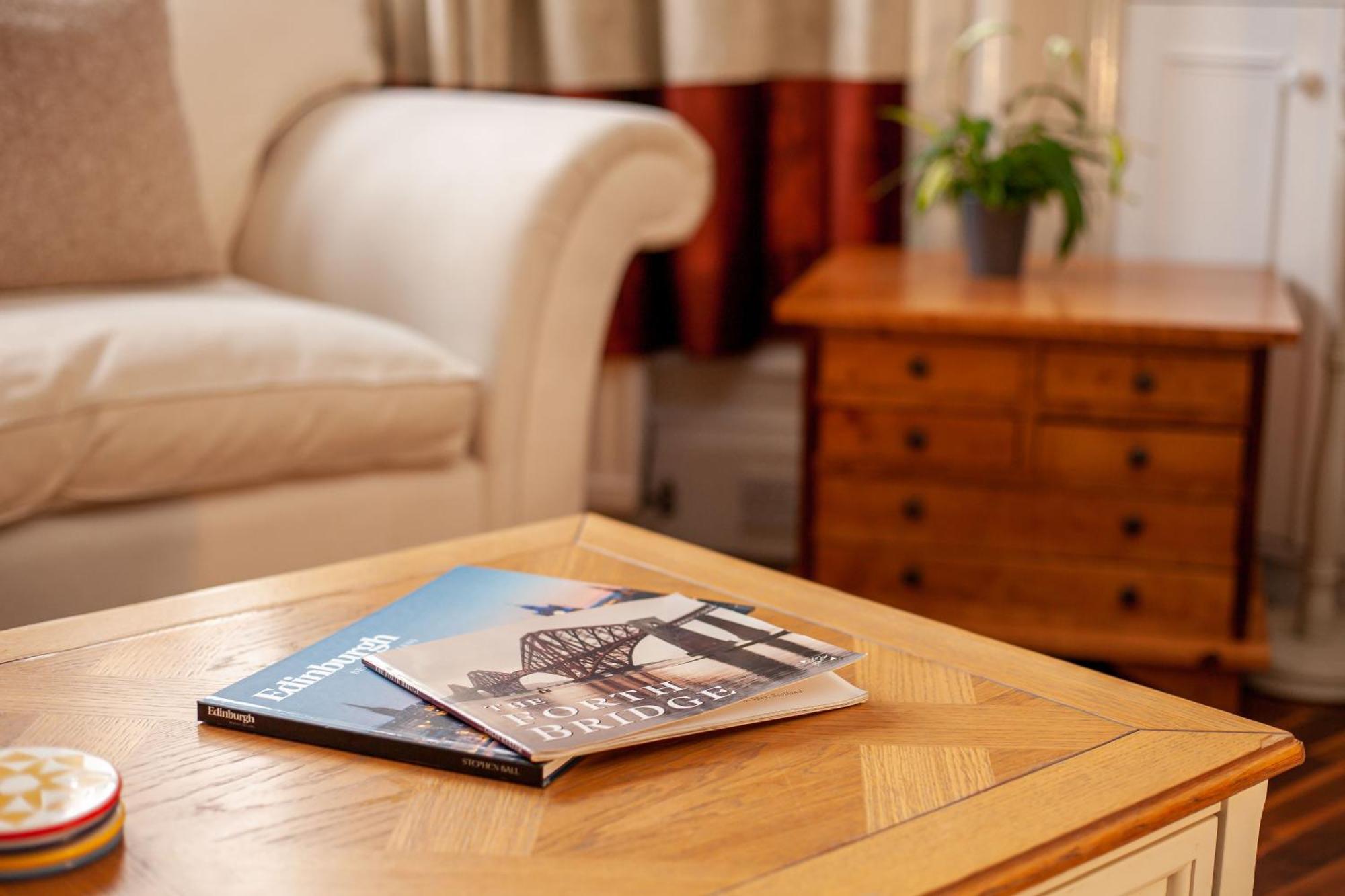 Stylish Victorian Apartment'S Close To The Botanical Gardens, Free Parking! 爱丁堡 外观 照片