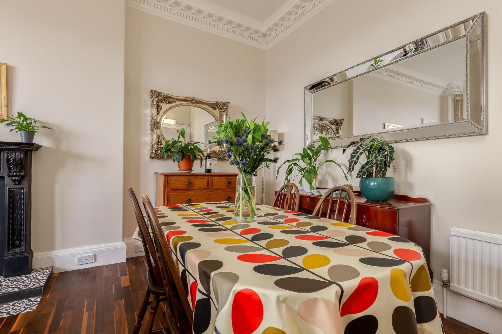 Stylish Victorian Apartment'S Close To The Botanical Gardens, Free Parking! 爱丁堡 外观 照片