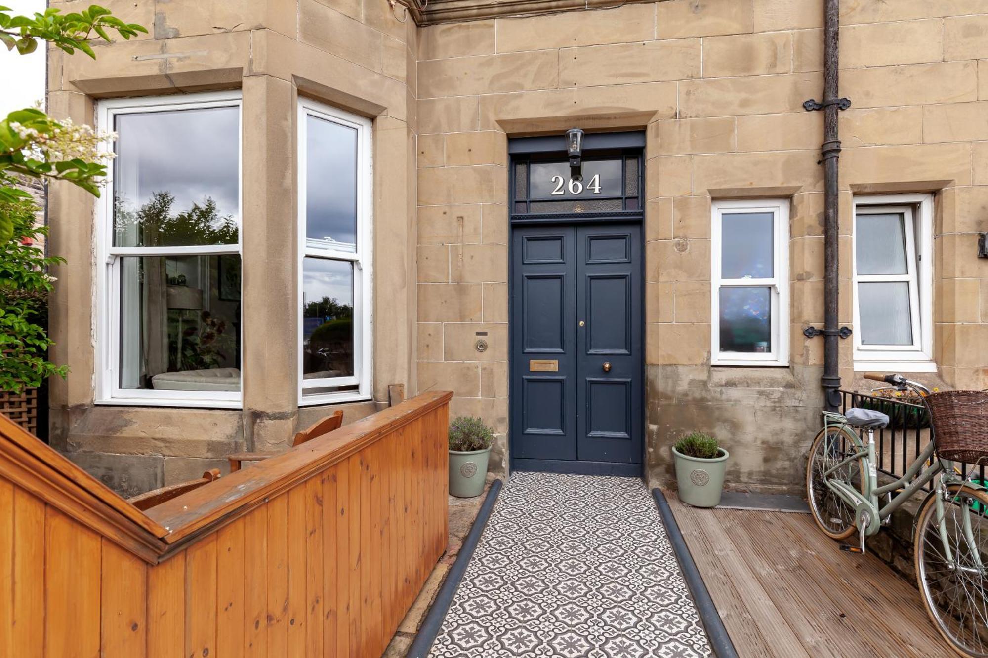Stylish Victorian Apartment'S Close To The Botanical Gardens, Free Parking! 爱丁堡 外观 照片